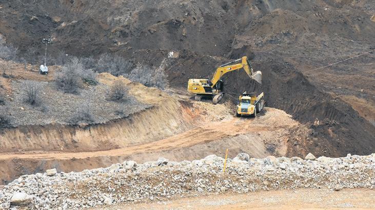 Heyelan riski çalışmaları durdurdu