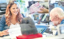 Emekli promosyonu için yarış başladı! Kamunun ardından özel bankalar devrede