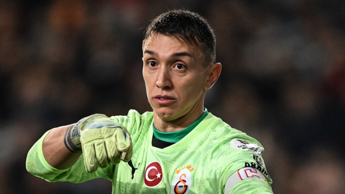 Fernando Muslera, Bülent Korkmaz’ın maç sayısına ulaştı