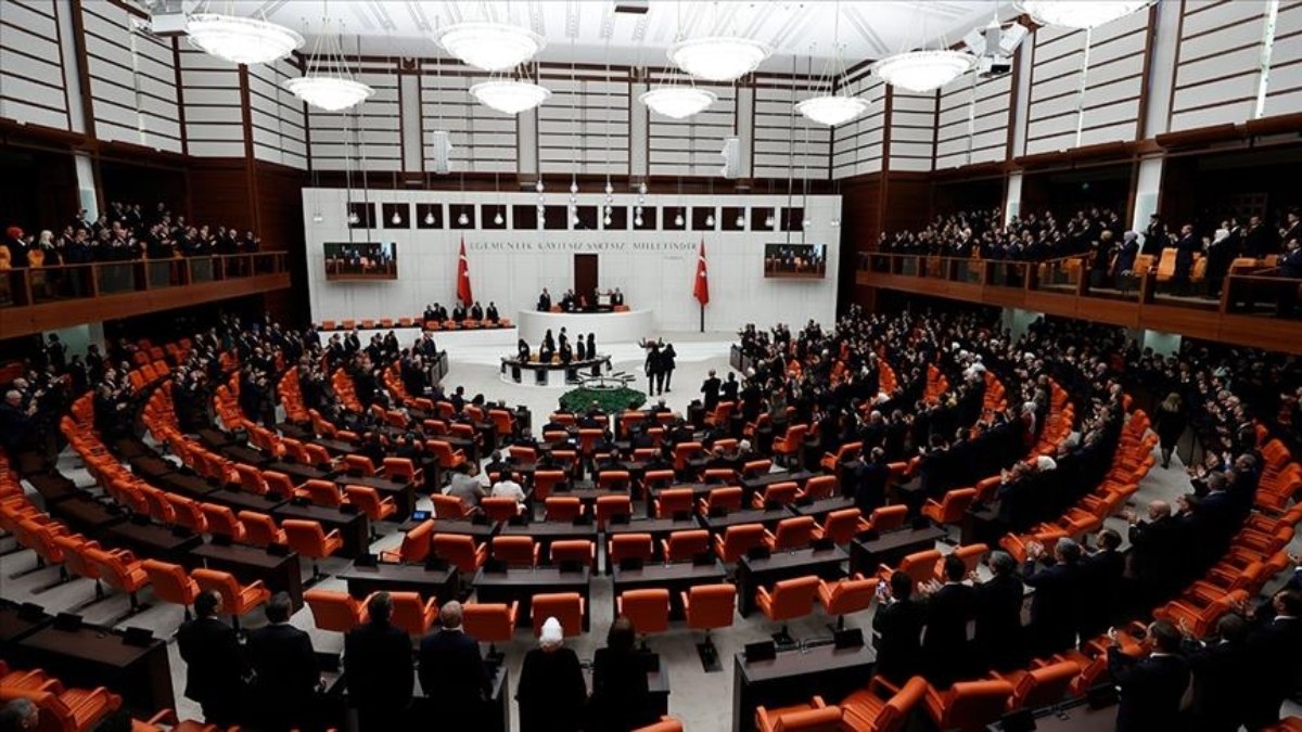 Türkiye’de 168 siyasi parti faaliyet gösteriyor